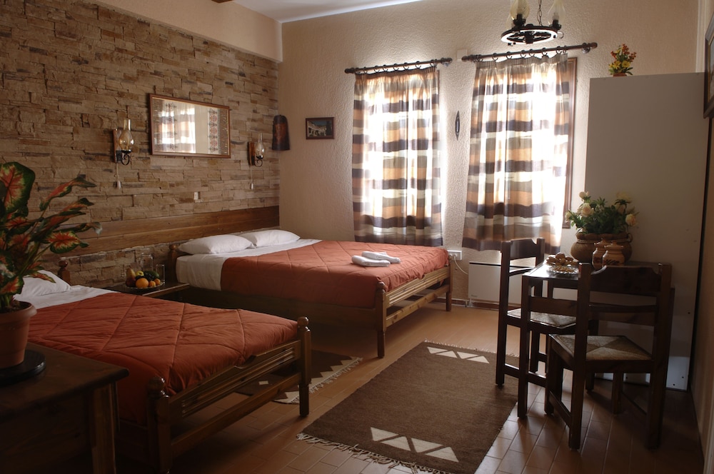 Rigas Hotel Arachova - Property Image 12