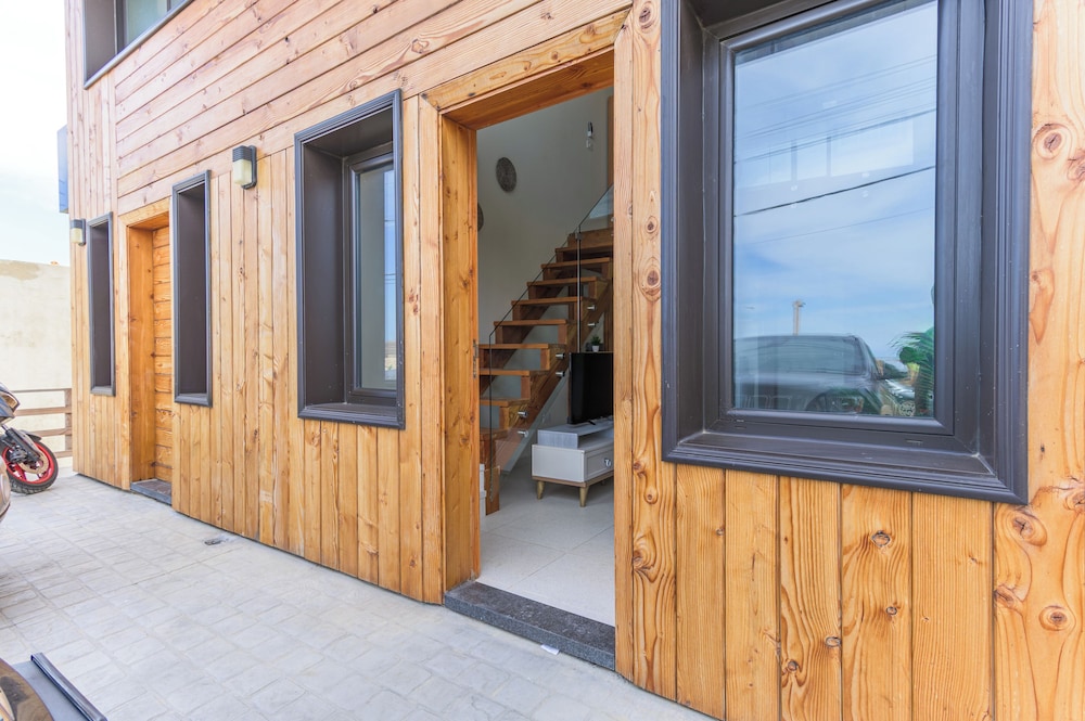 Sea Lofts-Kfar Abida Oceanfront Retreats