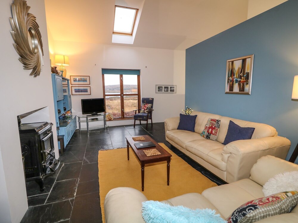 Lough Meela Lodge
