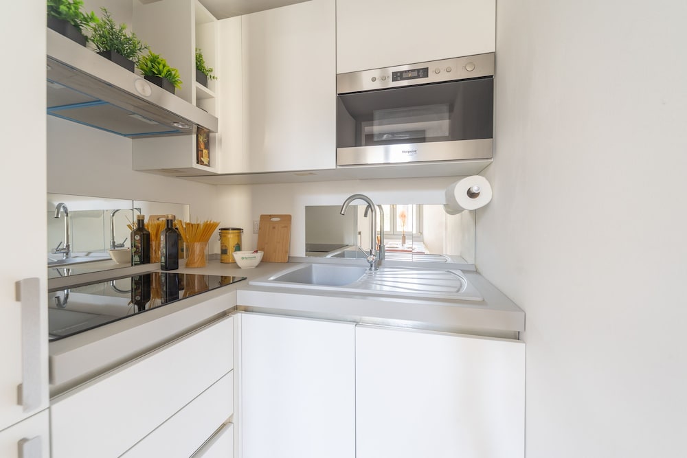 Boccaccio - Stunning Central 1bdr With Terrace in Cadorna Area