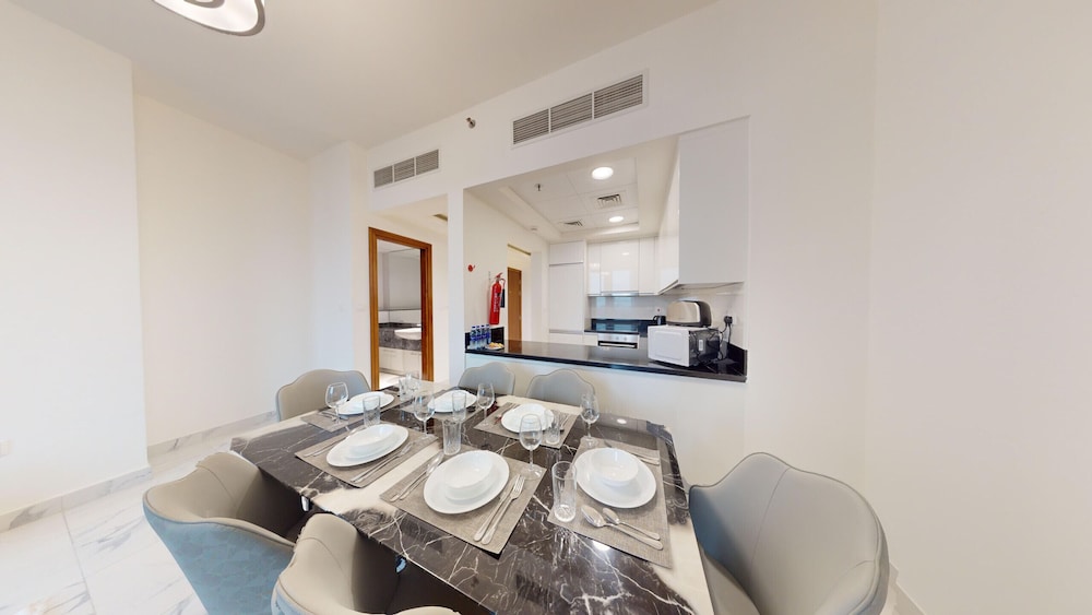 Primestay - Al Habtoor City- Amna Tower