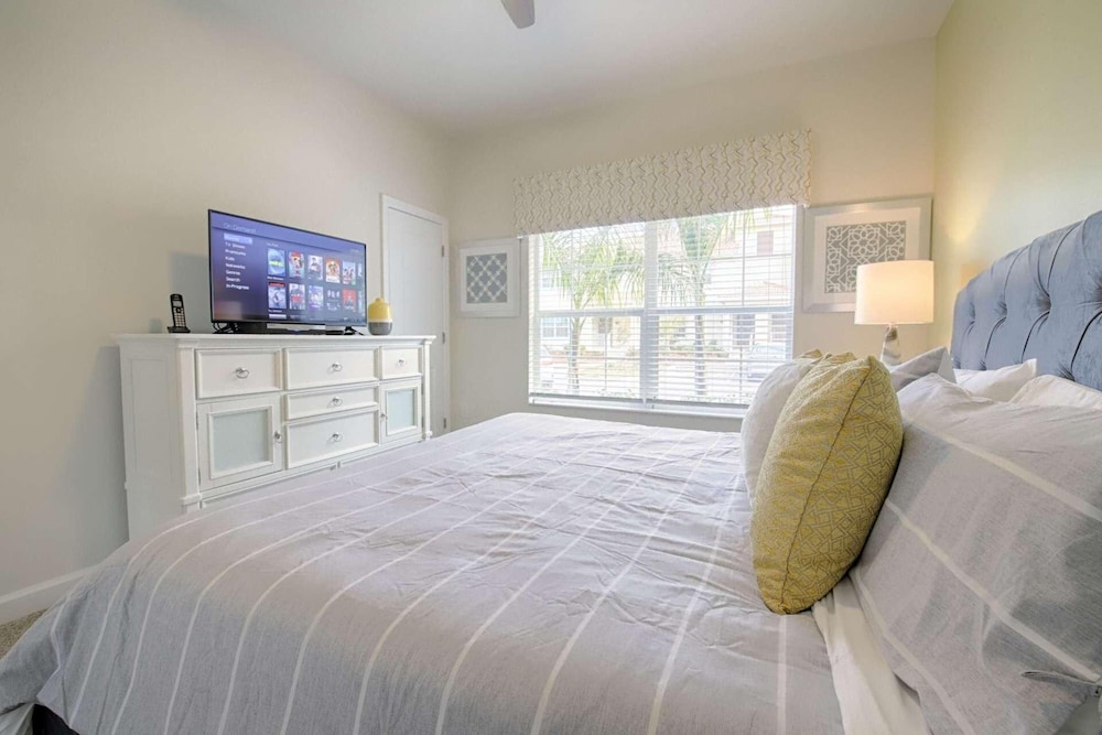 4815 Storey Lake - Image 4