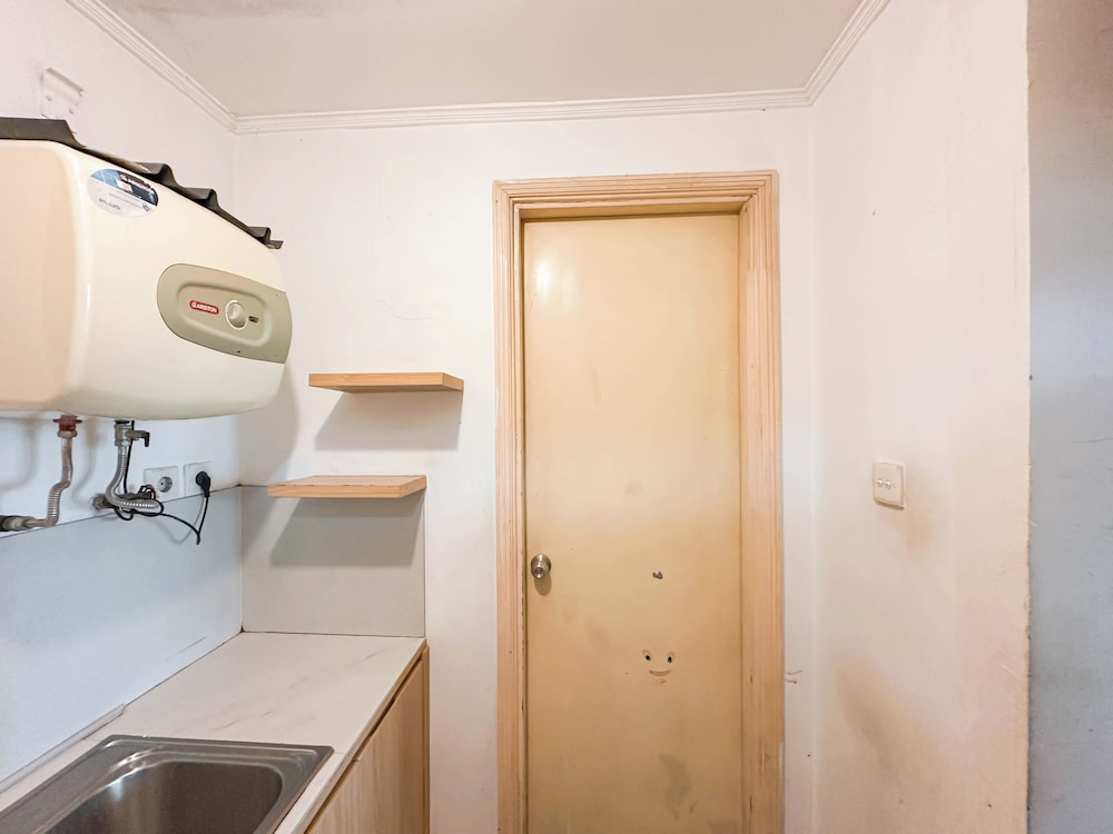Spacious And Strategic Location 3Br At Kondominium Regensi Apartment