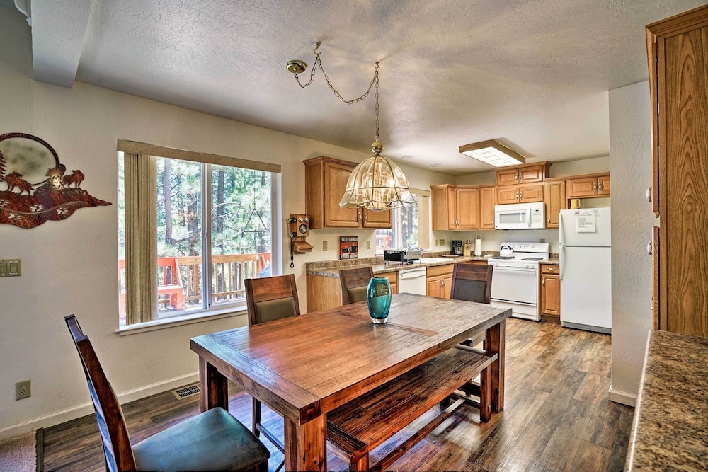 Lake Tahoe Vacations - South Lake Tahoe Home w/ Deck: 4 Mi to Heavenly! - Property Image 15