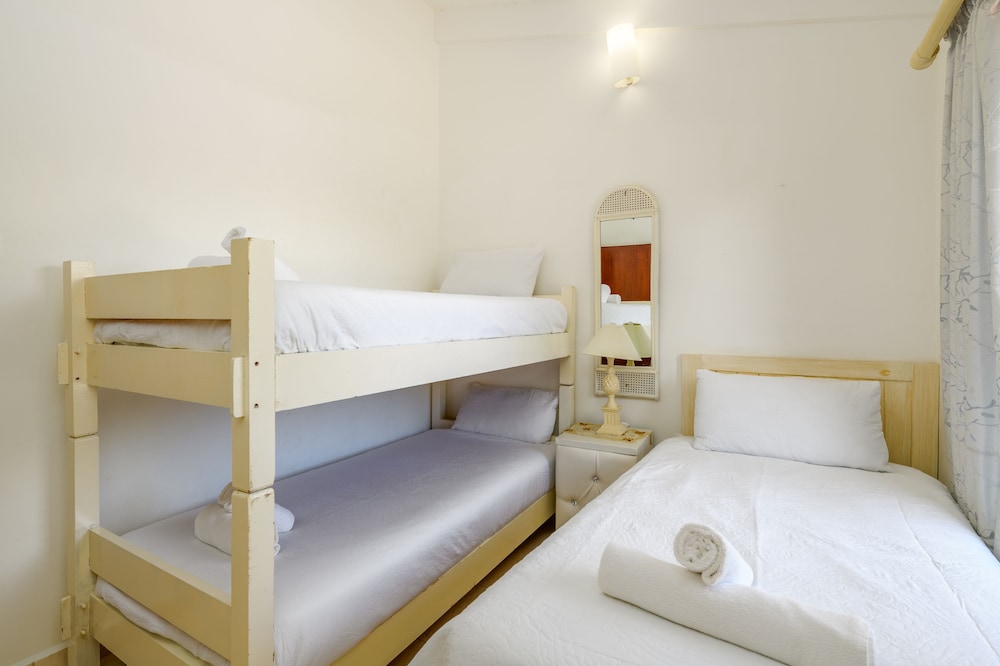 San Lameer Villa Rentals 2813