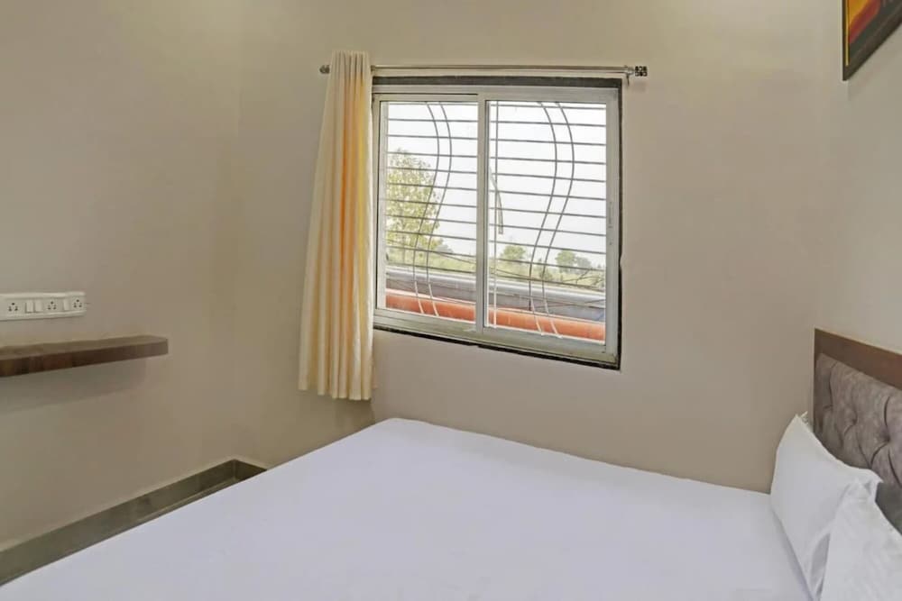 Hotel Brown Hill and Family Restaurant