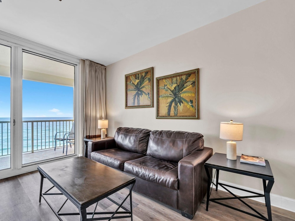 Majestic Beach Towers 1-715