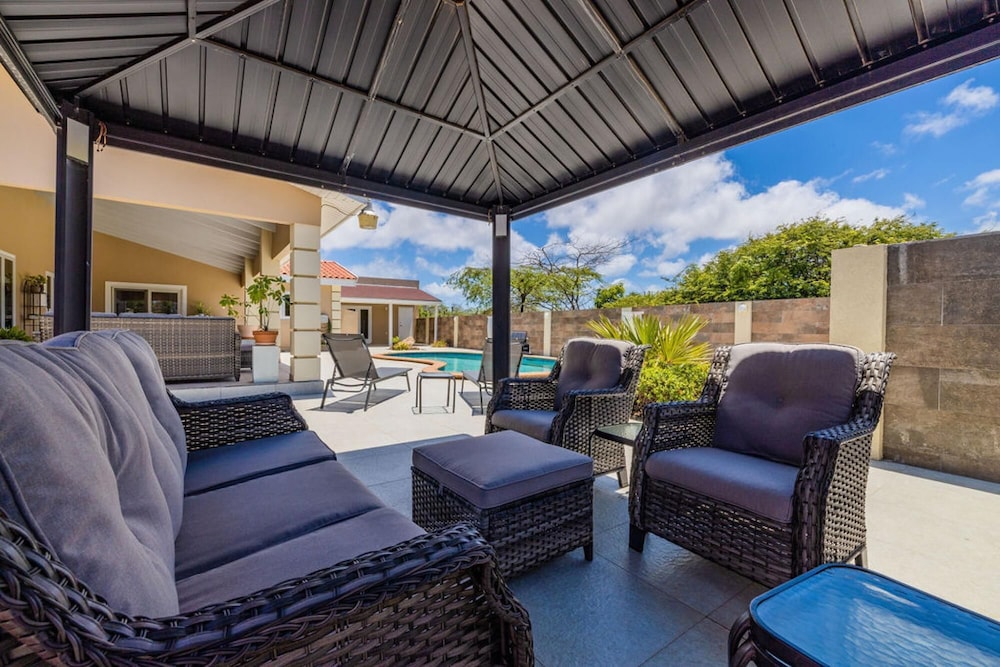 Lux High-end Haven Private Pool Unique Decor