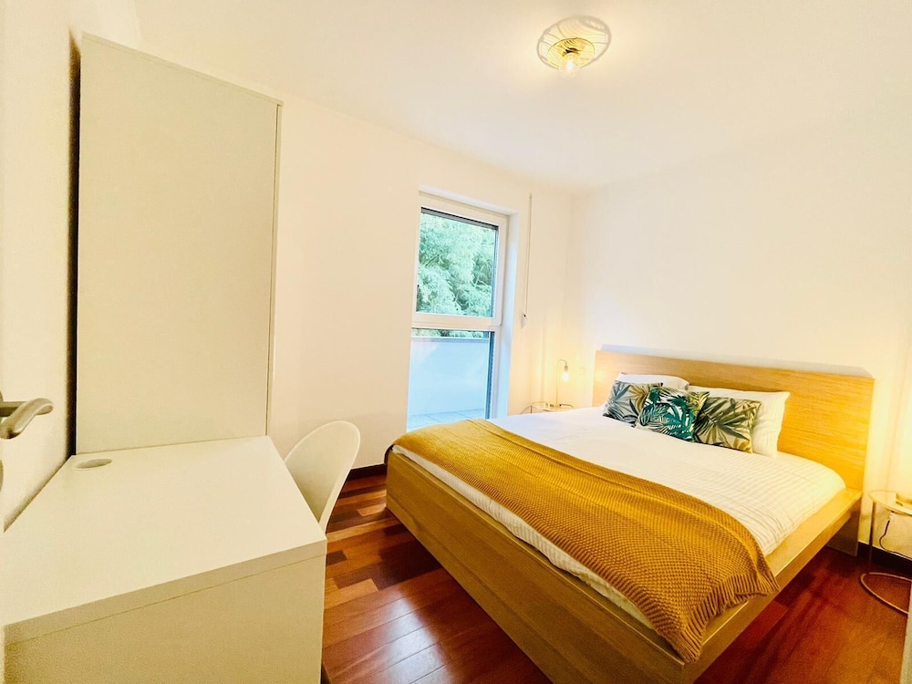Luxury Green Penthouse Terrace & Parking