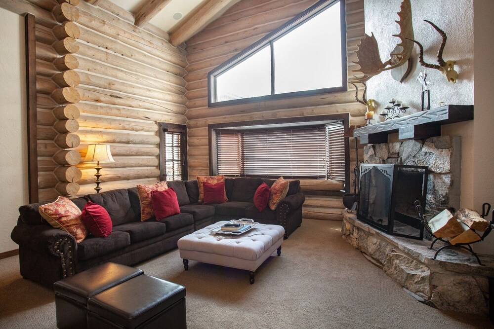 Pine Inn at Trail's End Lodge - Two Bedroom Residence with Spa #8 2 Condo