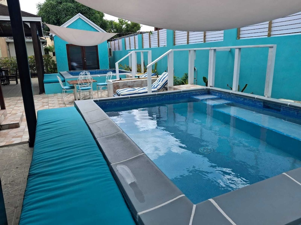 BL Villas Dover Beach