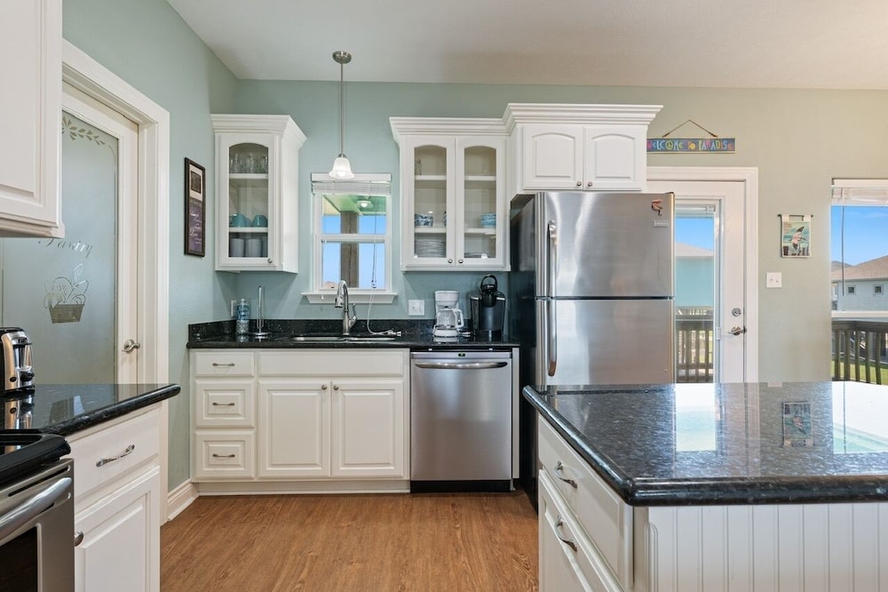 Pelican Post 3 Bedroom Home