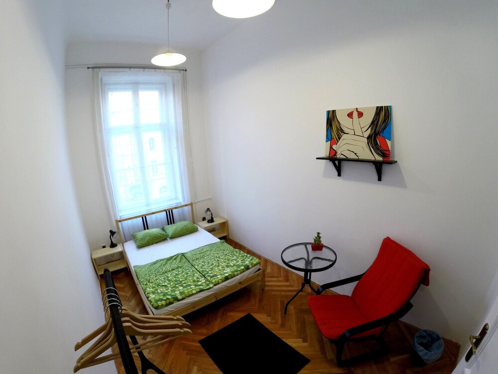 Photo 37