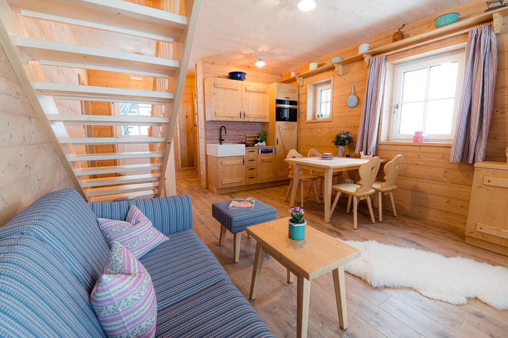 Chalet by Grundlsee Near Ski Slopes