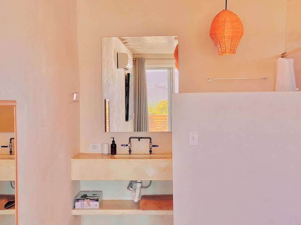 Perro Surfero Hotel Boutique - Todos Santos, BCS
