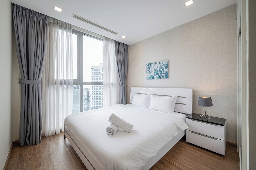 Vinhomes Central Park Apartment by Hava