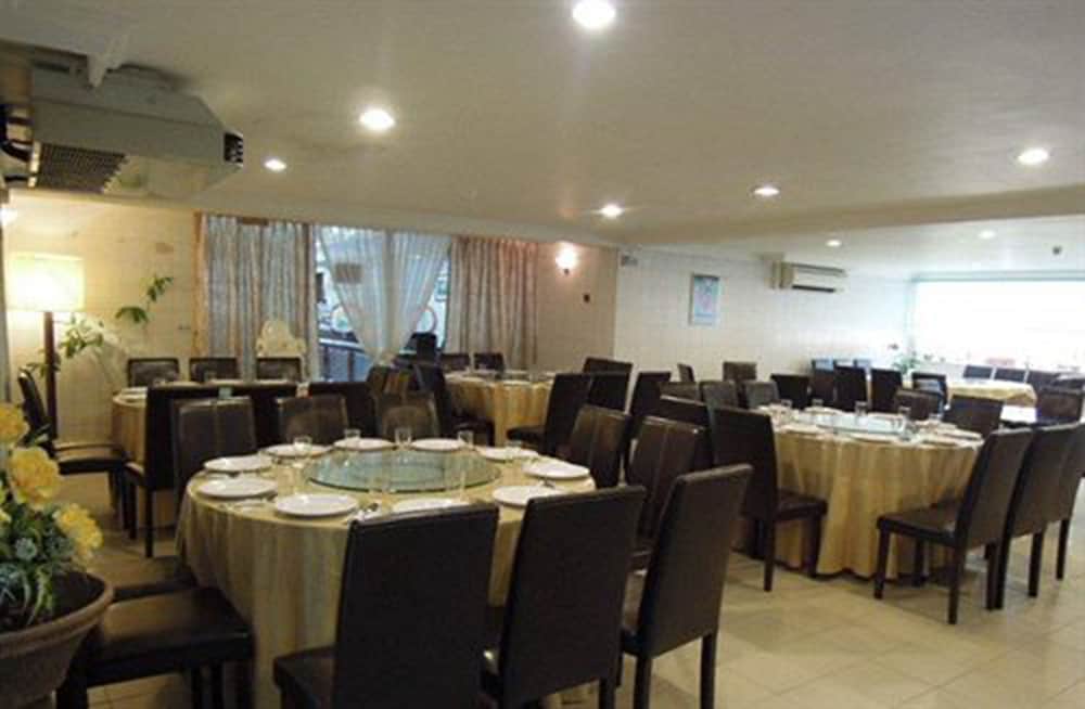 YMCA International Hostel