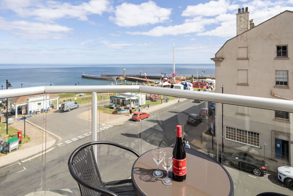 Host Stay Sleights at the Sandbeck