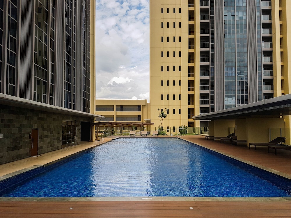 Nice 2Br At Branz Bsd City Apartment