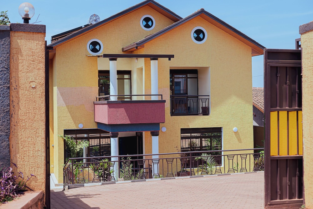 Prestige Villa Palace view 4