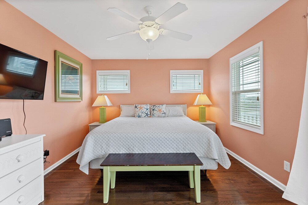 Palm Beach North by Topsail Realty