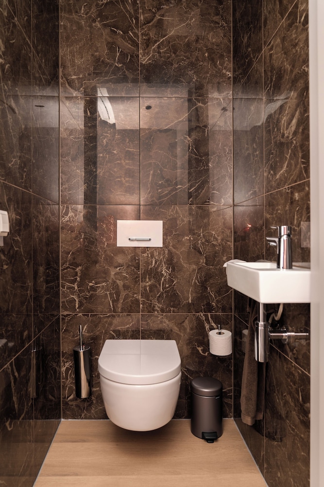 348 Suites Buitenhof Short Stay