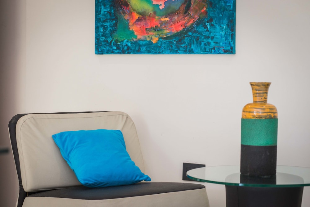 Soho Luxury Suites