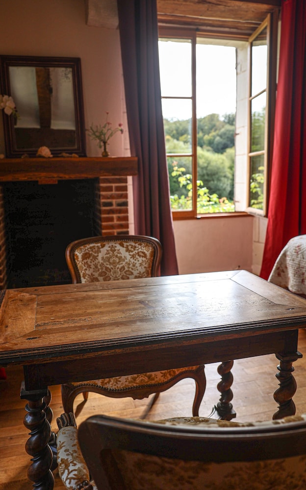 Chateau Monastere de la Corroirie