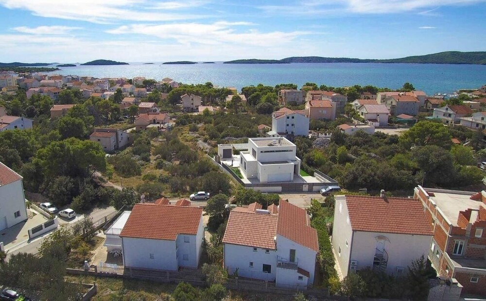 Vik - 250 m From Beach - A1 view 4