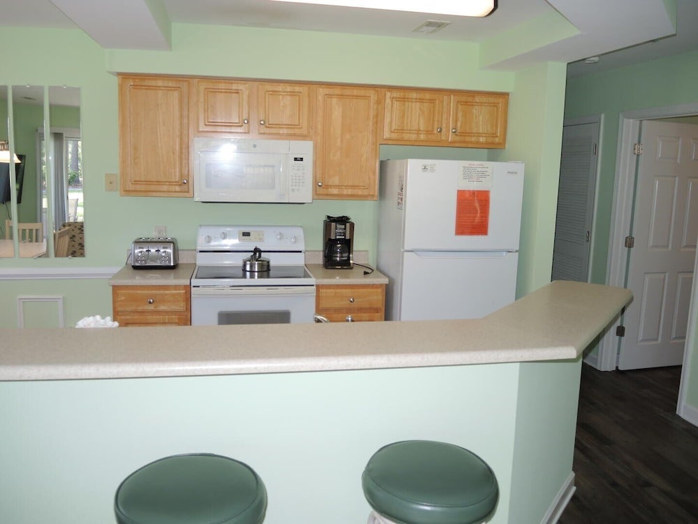 2703m 1 Bedroom Condo