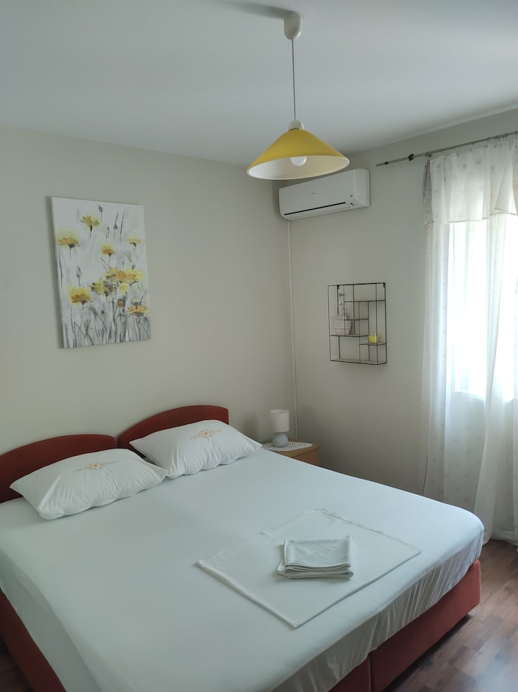 Anna Guesthouse