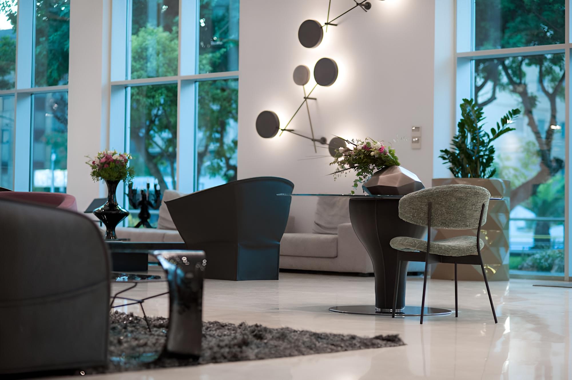 Athenaeum Palace & Luxury Suites