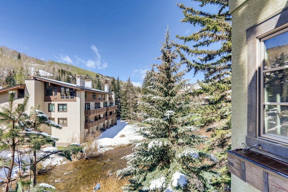 1-#28 One Willow Bridge 3BD view 2