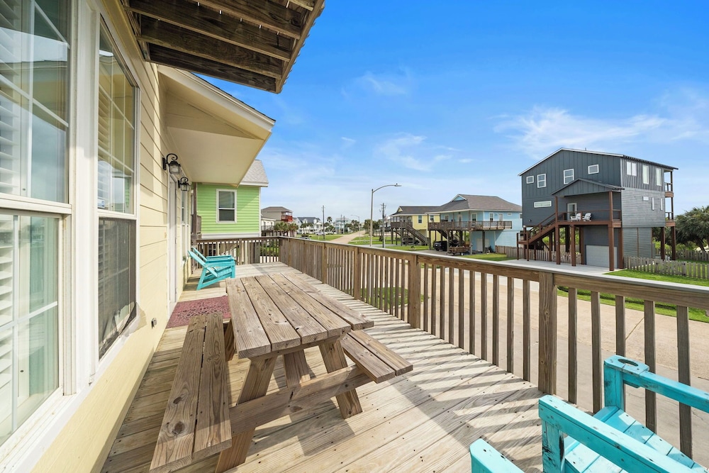 The Krusty Krab by Ryson Vacation Rentals