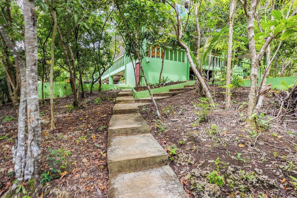 Villa Jolam - Family Haven in an Island Paradise - Camotes