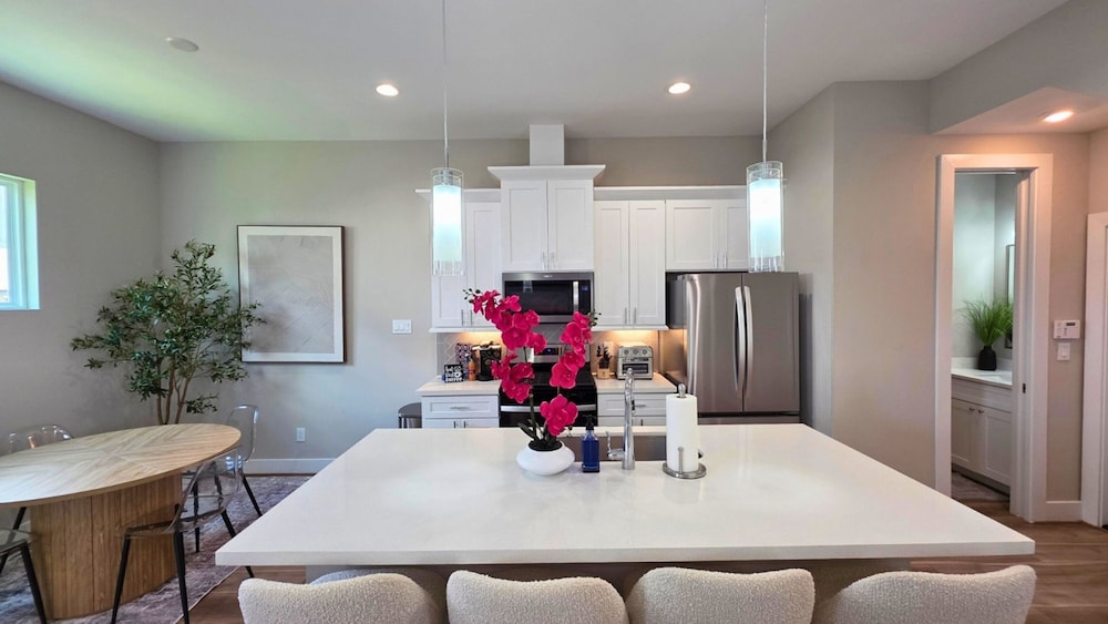 North Houston Comfort 3BR Near Downtown IAH