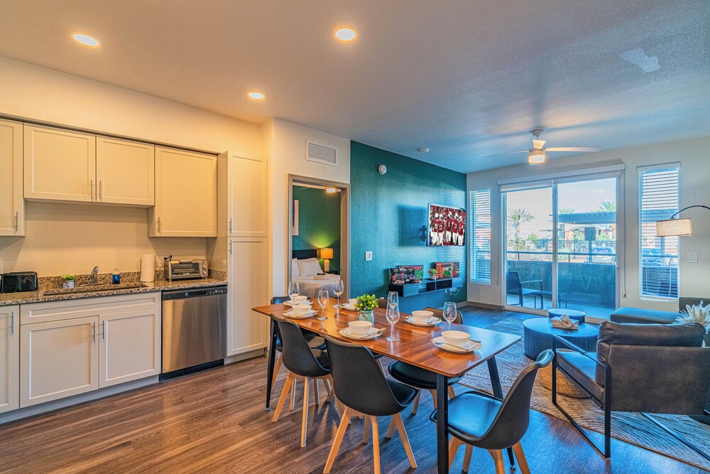 ROVE LIVING/KL - Cardinal 95