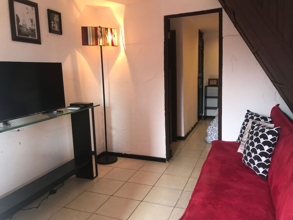 La Petite Maison Cabañas & Hostal