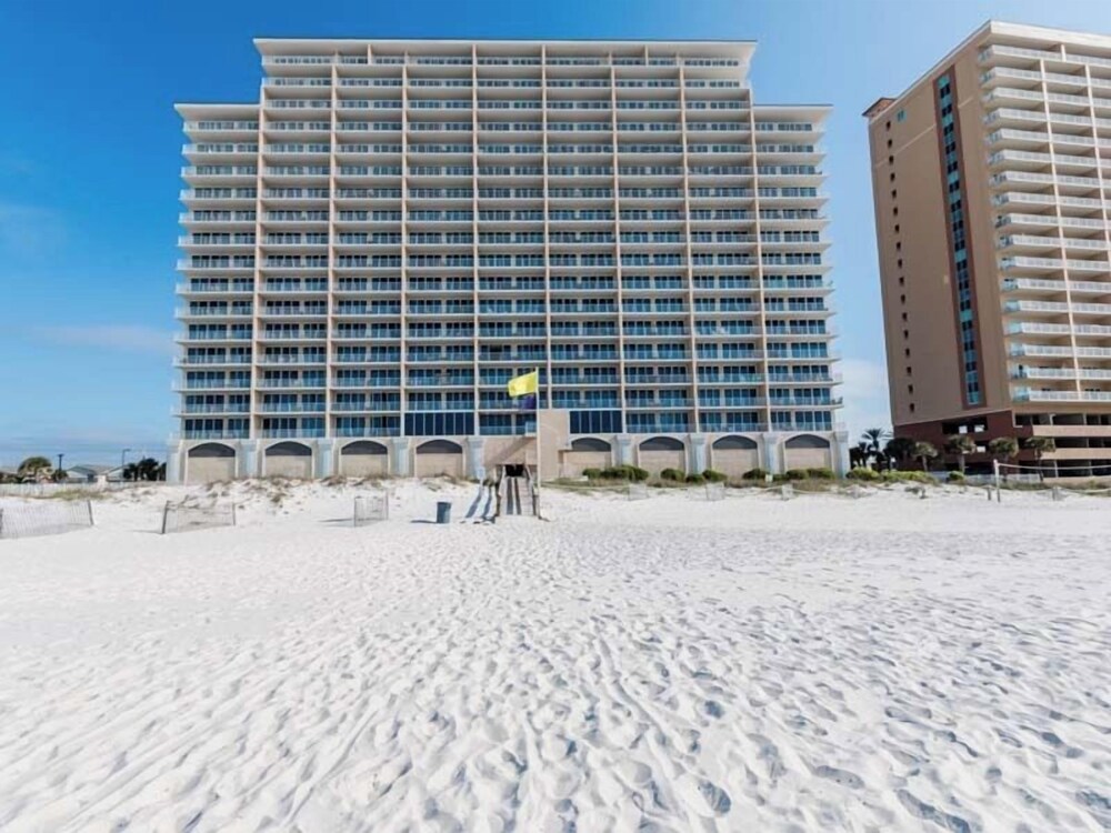 San Carlos #605 by Southern Vacation Rentals