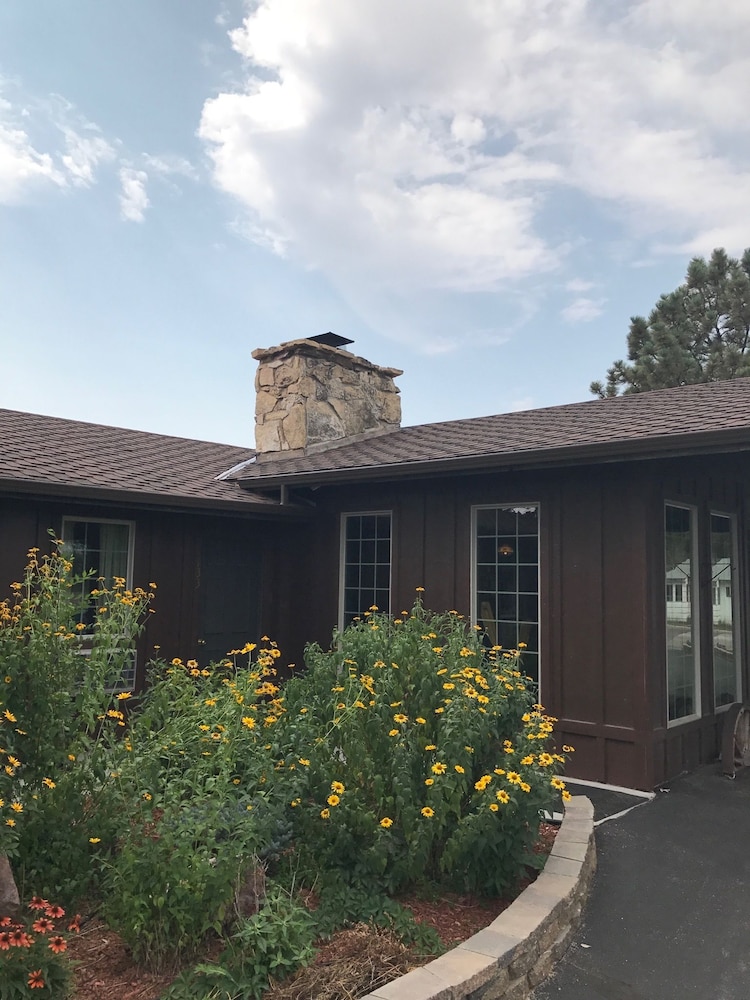 Bunkhouse Motel