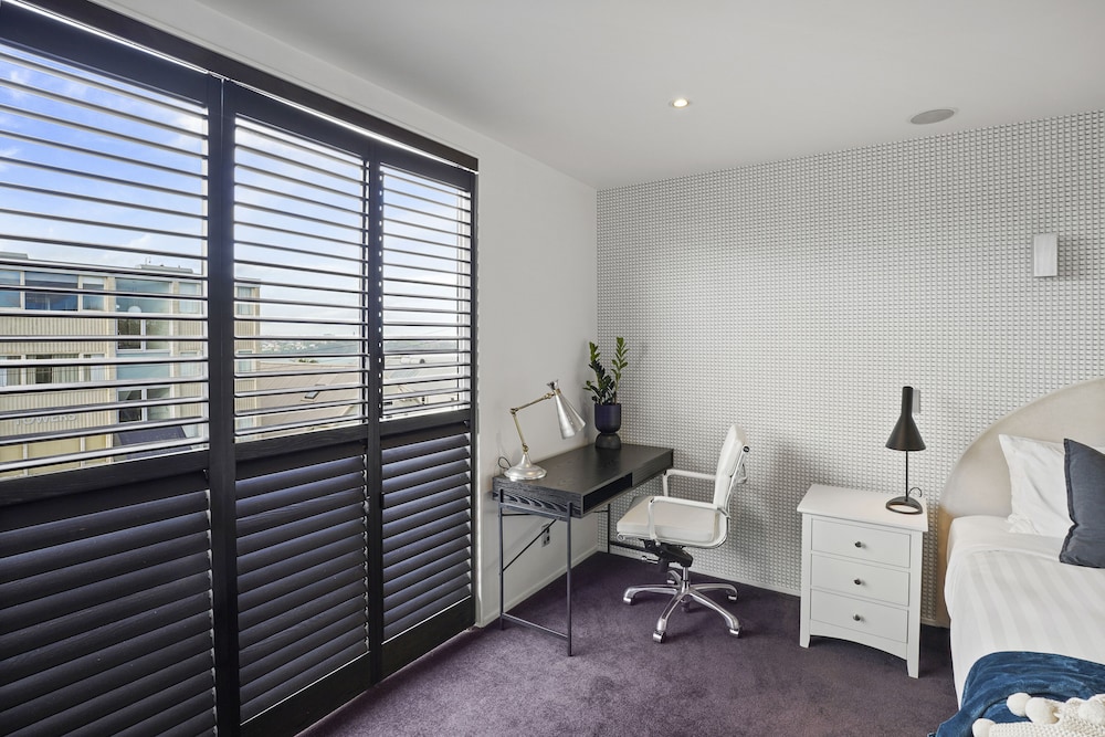 Central Executive Parnell Designer Home view 2