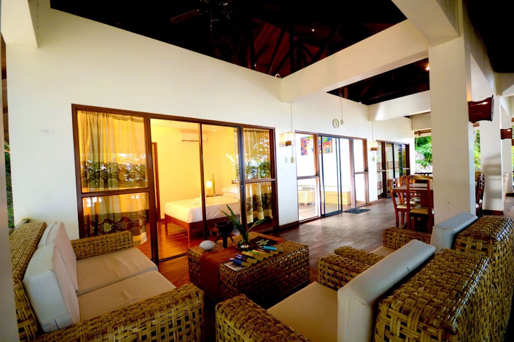 El Nido Water Front