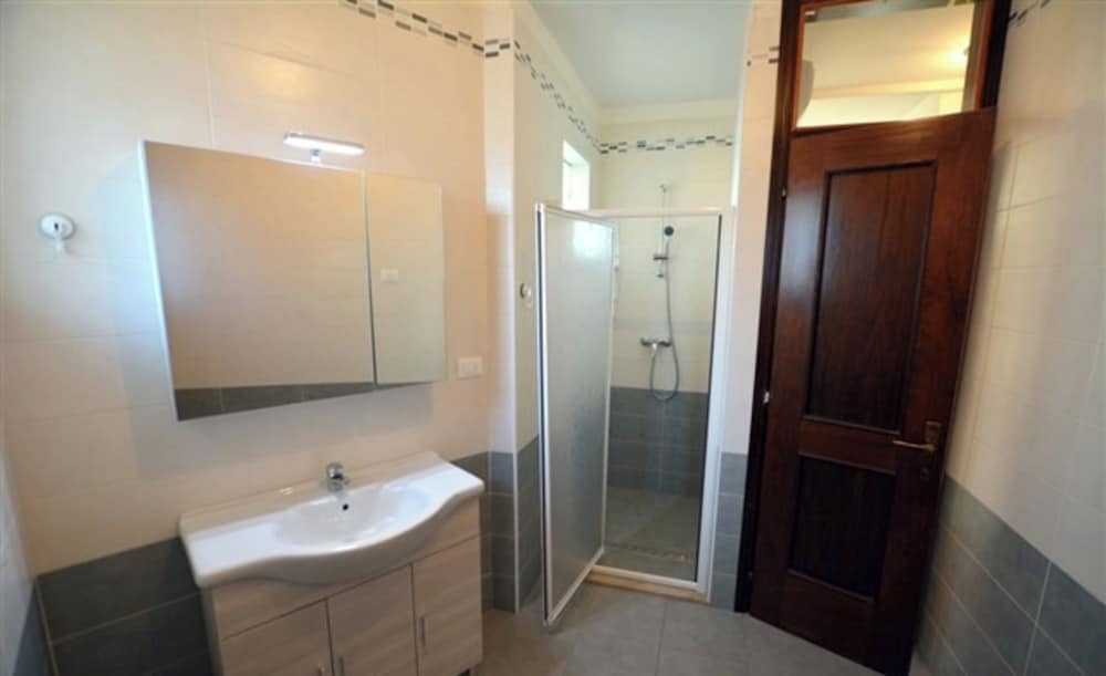 Large row House With Private Fenced Garden for 10 Guests in Lignano Pineta