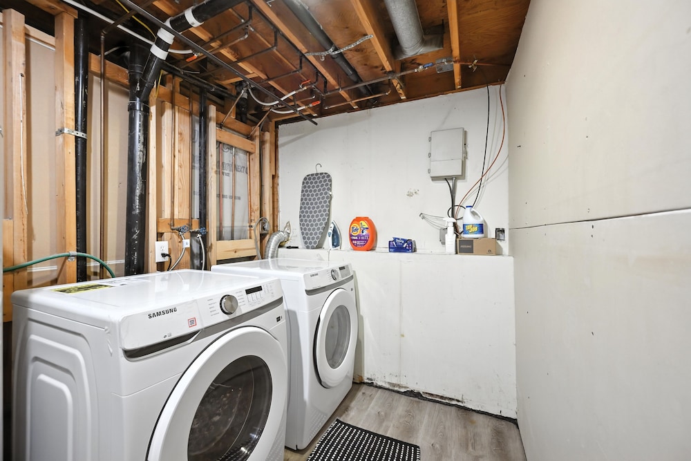 Family-friendly Arvada Getaway With Games Galore 4 Bedroom Home