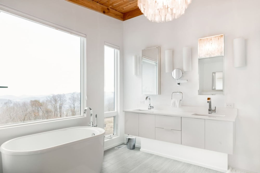 Luxury Retreat in the Clouds Jaw-dropping Views