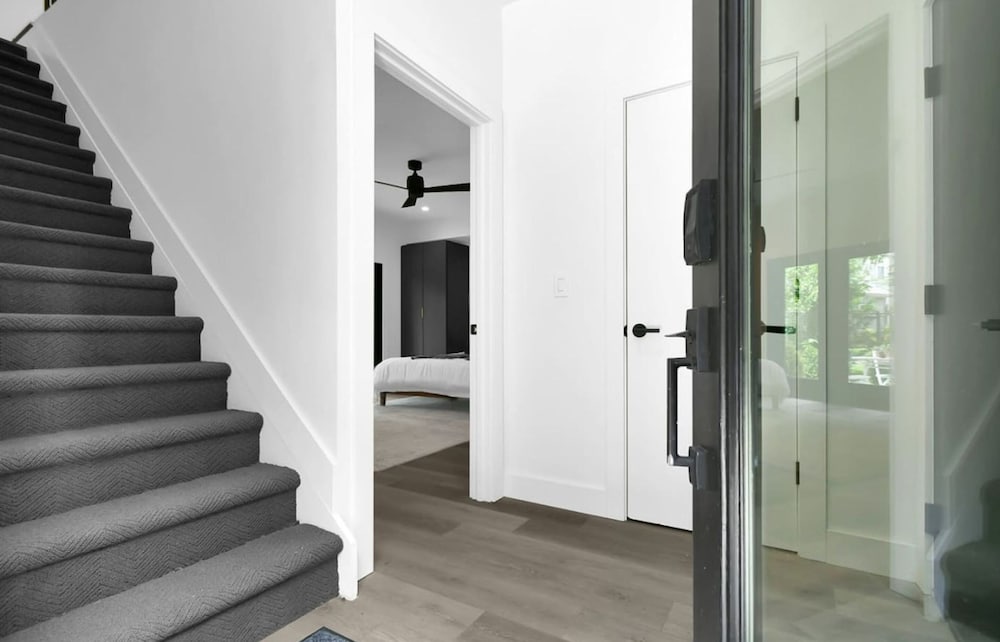Stylish Getaway -columbus-3 Bedroom Masterpiece