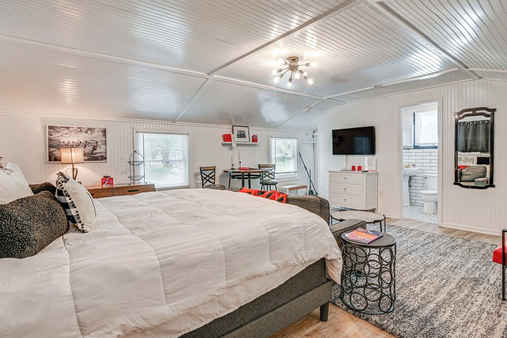 Cozy Murrells Inlet Studio - Walkable!