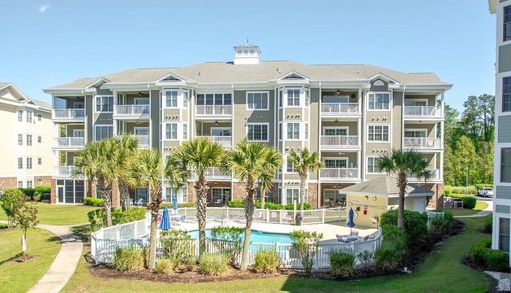 Magnolia Pointe Luster Leaf 4891-205 3 Bedroom Condo
