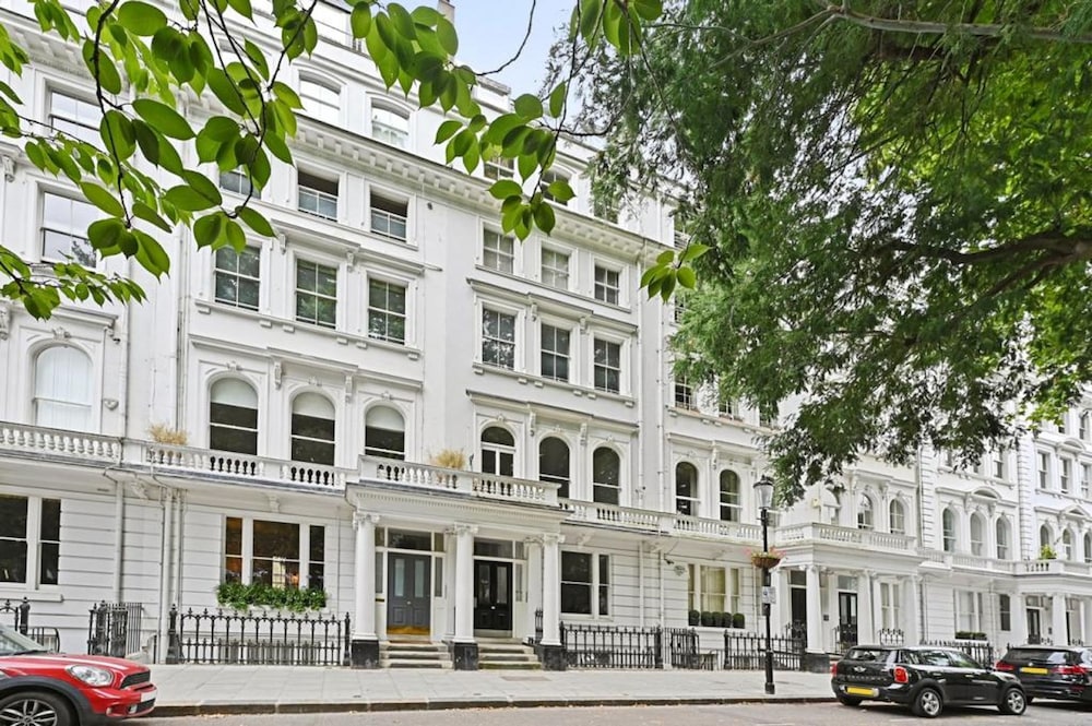 Charming Spacious 5 Bed Mews House - Kensington