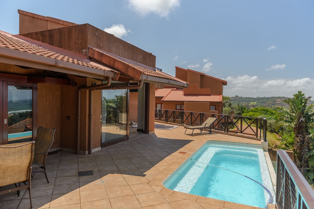 San Lameer Villa Rentals 14328
